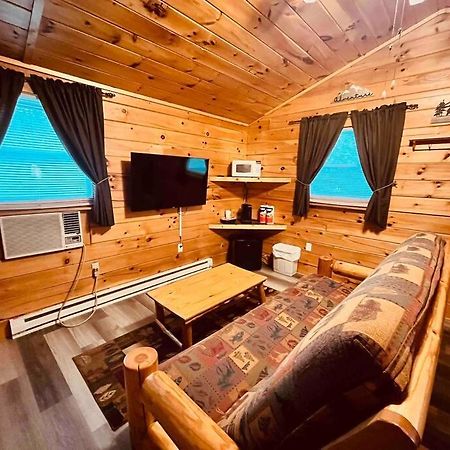 Thompsonville Willow Cabin מראה חיצוני תמונה