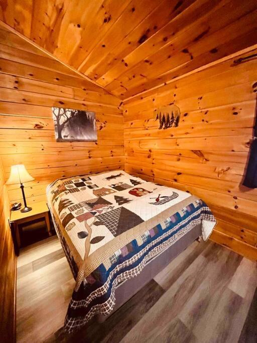 Thompsonville Willow Cabin מראה חיצוני תמונה