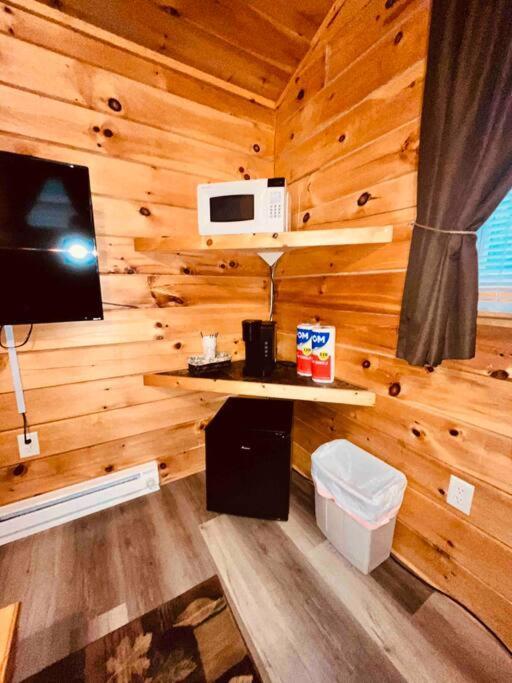 Thompsonville Willow Cabin מראה חיצוני תמונה