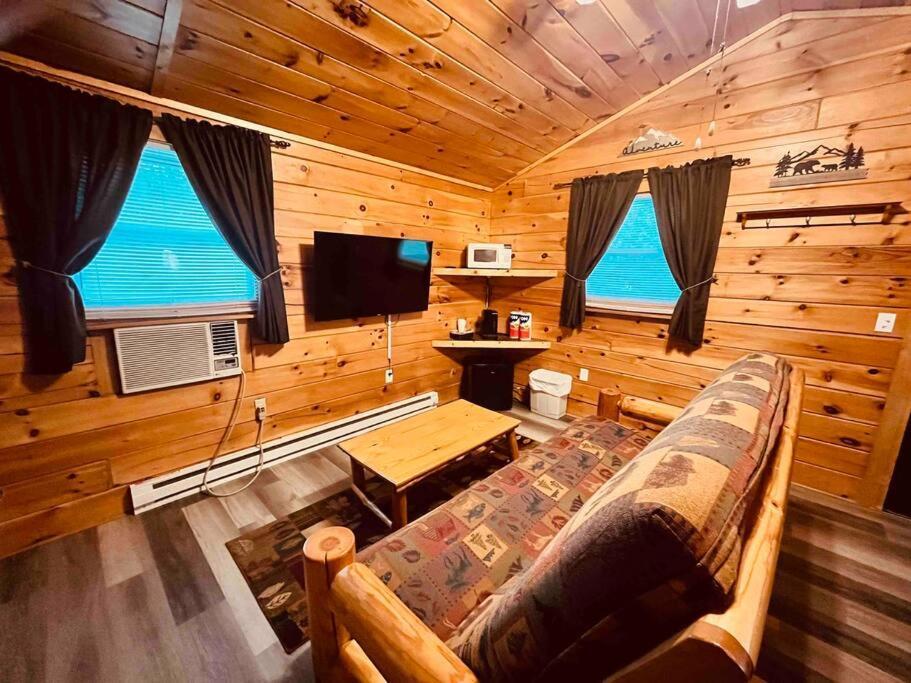 Thompsonville Willow Cabin מראה חיצוני תמונה